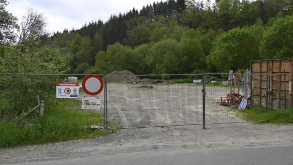 <p>Das Grundstück für die neue Feuwehrkaserne in Burg-Reuland hatte die Gemeinde bereits im Herbst 2018 erworben. Es soll der Hilfeleistungszone nun per Erbpachtvertrag zur Verfügung gestellt werden.</p>