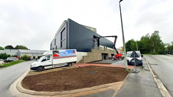 <p>Innerhalb von zwei Jahren ist der funktionale Bau in der Friedensstraße entstanden. Am 26. Mai findet die offizielle Eröffnung statt.</p>