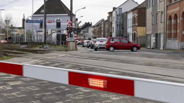 <p>Intelligente Kameras sollen künftig die Sicherheit an Bahnübergängen erhöhen.</p>