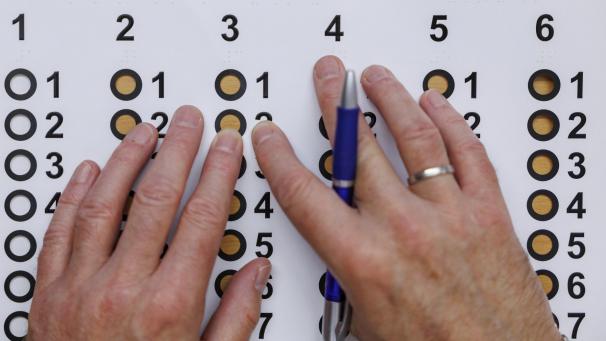 <p>Lupe VoG lädt zu „Politik-Bingo“ in St.Vith und Eupen ein.</p>