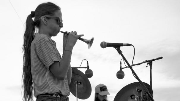 <p>Seit 2004 besteht das italienische Jooklo Duo aus Virginia Genta und David Vanzan. Es begeistert seitdem ein weltweites Publikum mit ihrer Musik.</p>