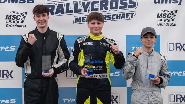 <p>Siegertyp: Jordan Genten (Mitte) ist zweimal bester Junior.</p>