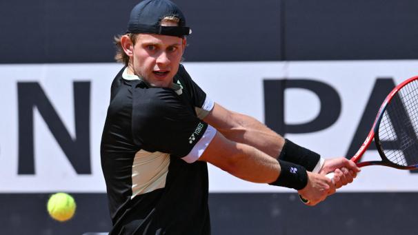 <p>Zizou Bergs steht nach einem 2:1-Sieg über Landsmann Joris De Loore in der dritten und letzten Qualifikationsrunde für das Hauptfeld.</p>