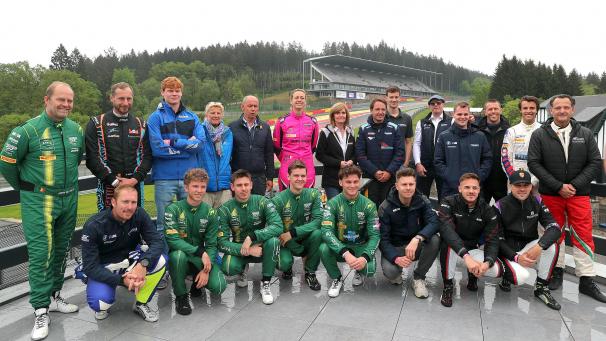 <p>Gruppenbild der belgischen Fahrer (der eine oder andere könnte noch hinzukommen) und Teamchefs bei den 24h Spa-Francorchamps.</p>