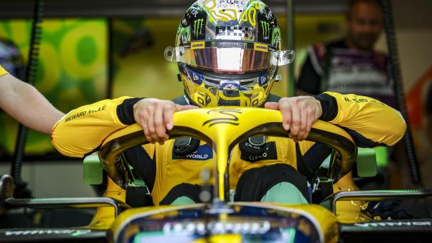 <p>Hommage an Ayrton Senna: Lando Norris tritt in Monaco in den Farben gelb, grün und blau an.</p>