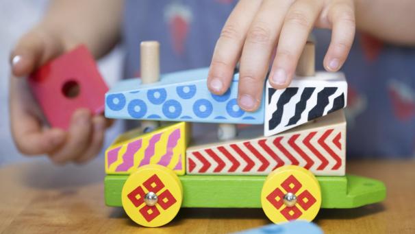 <p>Die Vergütung von Überstunden, die konventionierte Tagesmütter leisten, steht zurzeit auf dem Prüfstand. Die neue Regelung hatten Tagesmütter und die CSP kritisiert.</p>