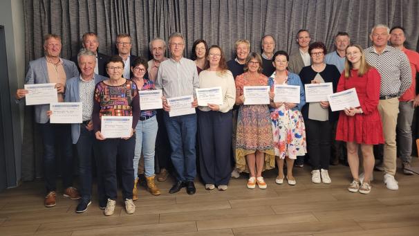 <p>Die Scheckübergabe fand vergangene Woche im Karting Center in Eupen statt. Foto: privat</p>