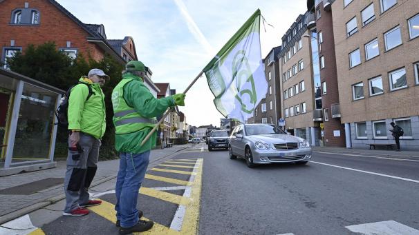 <p>Illustration: David Hagemann</p>