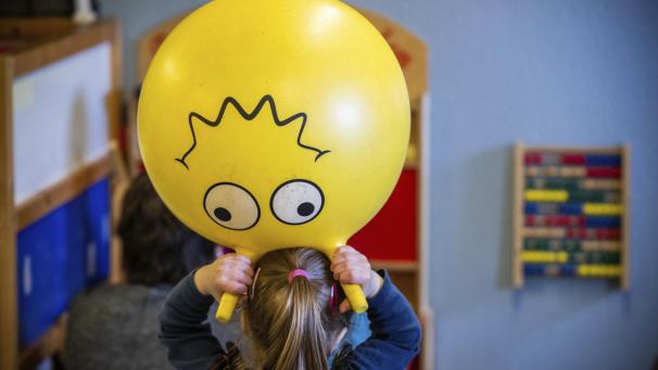 <p>„Die Sichtweise auf das Thema Schutz des Kindeswohls und Inspektionen in der Kinderbetreuung hat sich in den letzten Jahren drastisch verändert», schreibt DG-Ministerin Lydia Klinkenberg.</p>