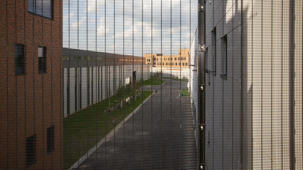 <p>Ein Blick auf das Gefängnis von Haren-Brüssel, in dem 1.190 Häftlinge Platz finden.</p>