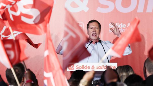 <p>Paul Magnette bei eine Rede auf dem Parteitag der PS in Lüttich</p>