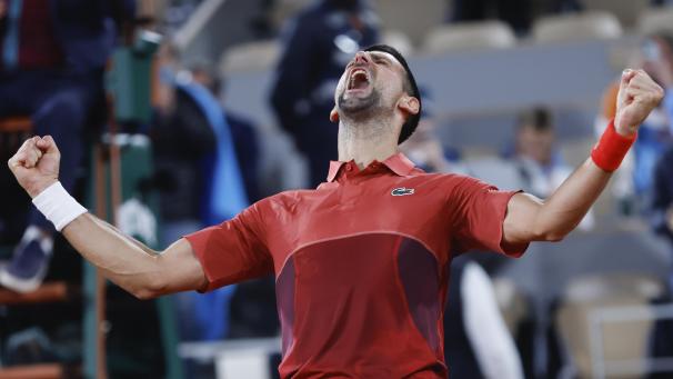 <p>Erfolgreiche Nachtschicht: Novak Djokovic verwandelte um 3:06 Uhr seinen Matchball.</p>