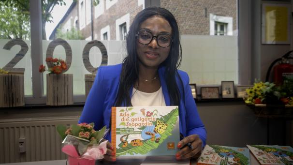 <p>Autorin Adama Rachel Camara hat in der Pfarrbibliothek Eupen das Kinderbuch „Ada, die getigerte Leopardin“ vorgestellt.</p>