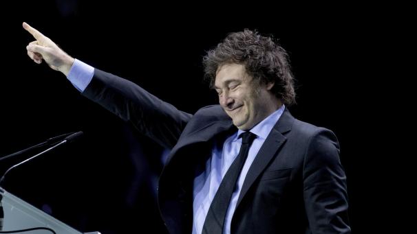 <p>Javier Milei, Präsident von Argentinien, spricht während der „Viva 24“-Veranstaltung von VOX im Palacio de Vistalegre.</p>