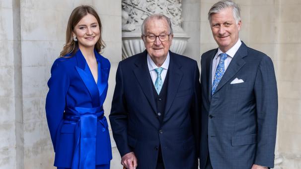 <p>Drei Generationen Dynastie: König Albert II. mit Sohn König Philippe und Enkelin Kronprinzessin Elisabeth</p>