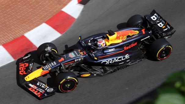 <p>Die Konkurrenz hat die Jagd auf Max Verstappen eröffnet.</p>