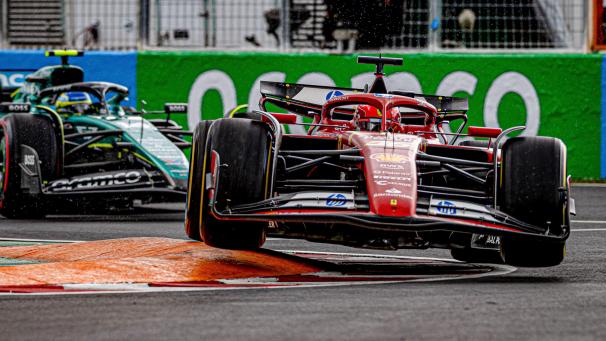 <p>Die Ideallinie fand Charles Leclerc in seinem Ferrari in Kanada überhaupt nicht. Letztlich schied er ebenso wie Teamkollege Carlos Sainz Jr. aus.</p>