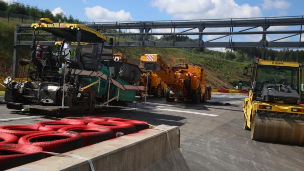 <p>Arbeiten auf Höhe des Campus 01 (©Foto NC-Media)</p>