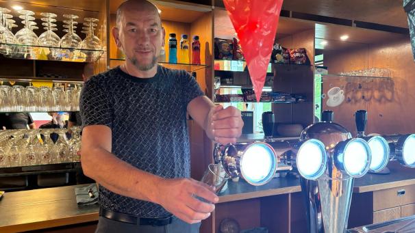 <p>Amir Hajtic ist der Neue im Café der Sporthalle Bergscheid – aber kein völlig Unbekannter.</p>