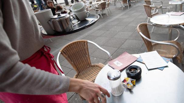 <p>Viele belgische Studenten arbeiten in der Gastronomie, wie aus der aktuellen Studie des Personaldienstleisters Randstad hervorgeht.</p>