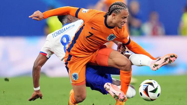 <p>Erst Jubel, dann Frust: Xavi Simons Tor im eigenen Leipziger Wohnzimmer zählte nicht.</p>