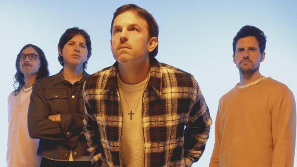 <p>Das Quartett engagierte für ihr neuntes Album den Produzenten Kid Harpoon, der sowohl Neues aus ihnen herauskitzelte, als auch an ihre Wurzeln erinnerte.</p>