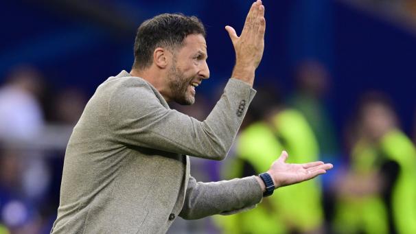 <p>Wütend über die „unglaubliche“ Organisation vor dem Spiel in Stuttgart: Domenico Tedesco.</p>