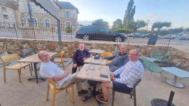 <p>Karl von Frühbuss, Guido Schommers und Christophe Schommer begleiteten den Historiker Bruno Kartheuser auf dessen Reise nach Tulle, die übrigens von der Regierung der DG bzw. Ministerpräsident Oliver Paasch finanziell unterstützt wurde.</p>