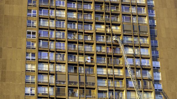 <p>Das Feuer im Lütticher Kennedy-Turm hat ein drittes Todesopfer gefordert.</p>