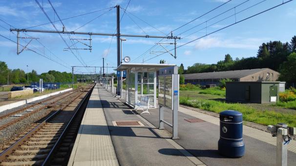 <p>Bis zum Jahr 2032 will die SNCB jährlich bis zu 40 Mio. Euro in die Aufwertung kleiner Bahnhöfe investieren.</p>