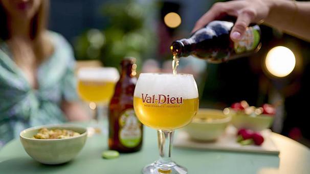 <p>„Hop“ ist ein frisches, leichtes Bier. Das soll durch den neuen Namen betont werden.</p>