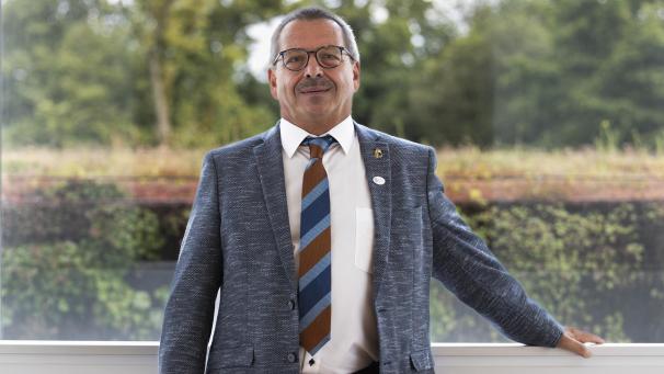 <p>Camillo Löfgen zieht für die PFF ins PDG. Der ehemalige Drohnenpilot freut sich auf die neue Herausforderung.</p>