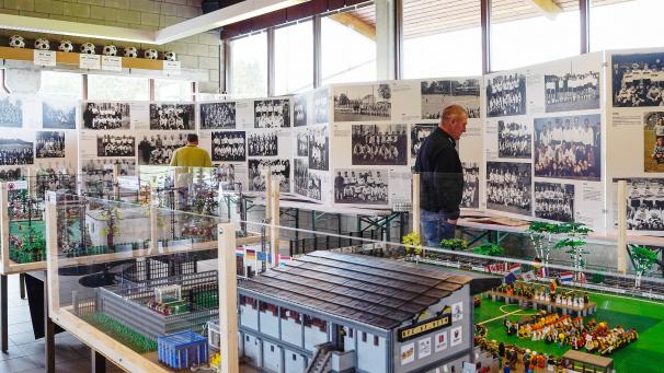 <p>Eine Ausstellung in der Kantine führte durch ein ganzes Jahrhundert Vereinsgeschichte.</p>