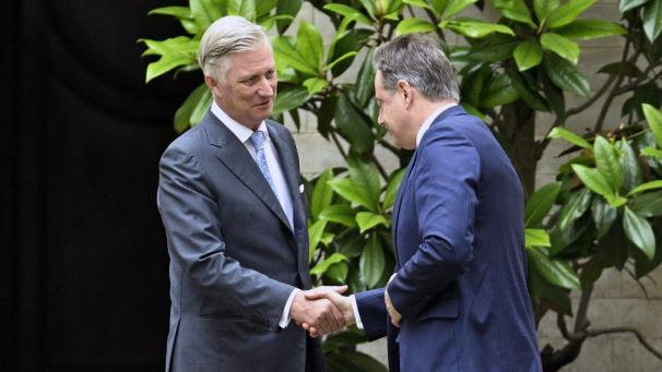 <p>König Philippe hat Bart De Wever am Mittwoch zum Regierungsbildner ernannt.</p>