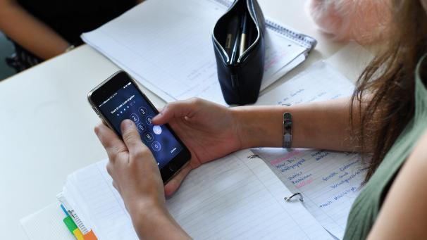 <p>In Italien sind Mobiltelefone in Klassenzimmern vom neuen Schuljahr an generell verboten.</p>