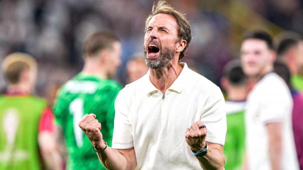 <p>Triumphator: Englands Trainer Gareth Southgate bejubelt den Finaleinzug seiner Mannschaft.</p>