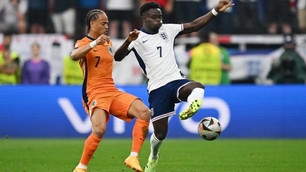 <p>Noch ein Sieg bis zum Titel: Bukayo Saka (rechts).</p>