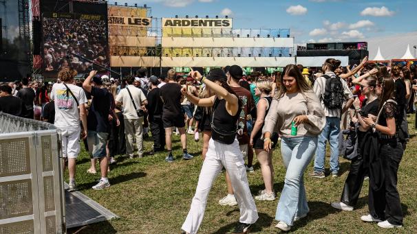 <p>Weniger Besucher, aber auch weniger Zwischenfälle beim Festival „Les Ardentes“</p>
