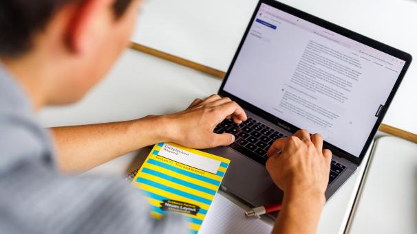 <p>Die RWTH Aachen stellt ihren Beschäftigten neuerdings ein eigenes KI-Tool zur Verfügung.</p>