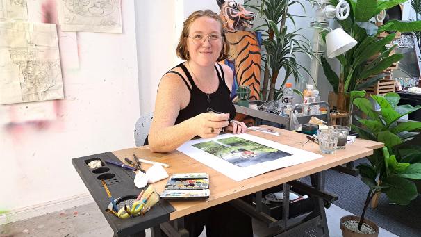 <p>June Monstera ist hauptberufliche Künstlerin und residierte zuletzt für zwei Monate in China.</p>