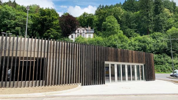 <p>100 Parkplätze stehen im neuen Parkaus zur Verfügung.</p>