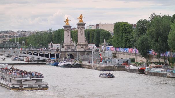 <p>Auf der Seine findet nächste Woche Freitag die Olympia-Eröffnungsfeier statt.</p>