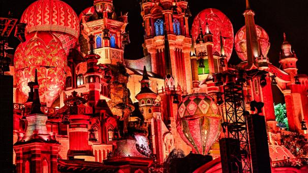 <p>Zum 20. Mal lockt Tomorrowland die Massen nach Boom.</p>