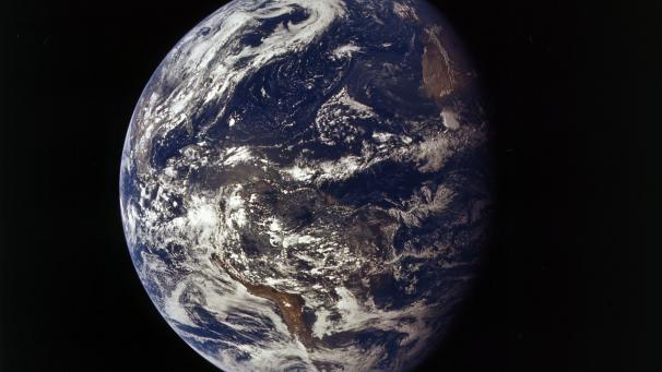 <p>Die Erde im Weltall</p>