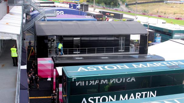 <p>Die Formel 1 hat für den Großen Preis von Belgien, der am Wochenende stattfindet, ihr Quartier im Fahrerlager der Rennstrecke Spa-Francorchamps bezogen.</p>