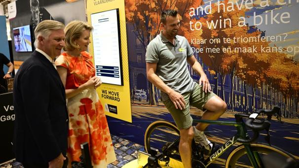 <p>König Philippe und Königin Mathilde im „Lotto Belgium House“</p>