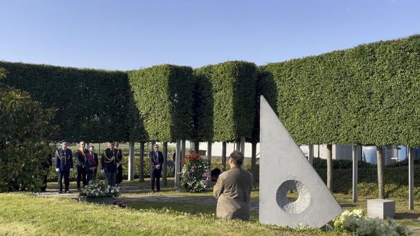 <p>Ein Monument wurde unweit der Unfallstelle errichtet.</p>