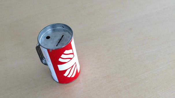 <p>Während sich die Öffentlichkeit fragt, wie es möglich ist, dass bei der luxemburgischen Caritas 61 Millionen Euro unterschlagen wurden, hat Premier Luc Frieden den Strukturen der Wohltätigkeitsorganisation sein Vertrauen entzogen.</p>