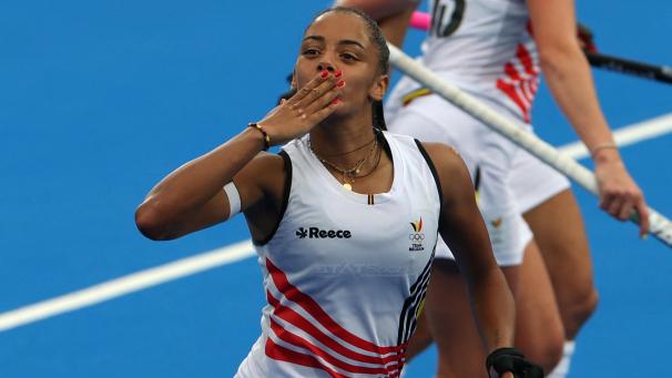 <p>Ein Küsschen Richtung Viertelfinale: Ambre Ballenghien erzielt gegen Japan den 3:0-Endstand für die „Red Panthers“.</p>