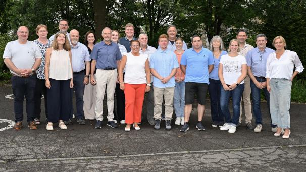 <p>Mit diesen Kandidaten tritt die Liste Mit Uns im Oktober bei den Kommunalwahlen in der Gemeinde Raeren an (auf dem Bild fehlt urlaubsbedingt Nicole Nussbaum-Potiuk).</p>